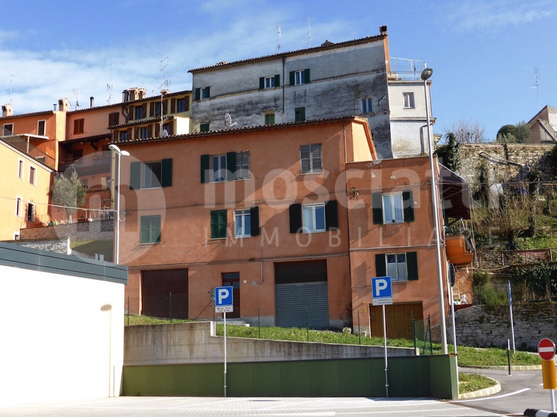 MATELICA, Via Circonvallazione APPARTAMENTINO con terrazzo e garage cod - 1