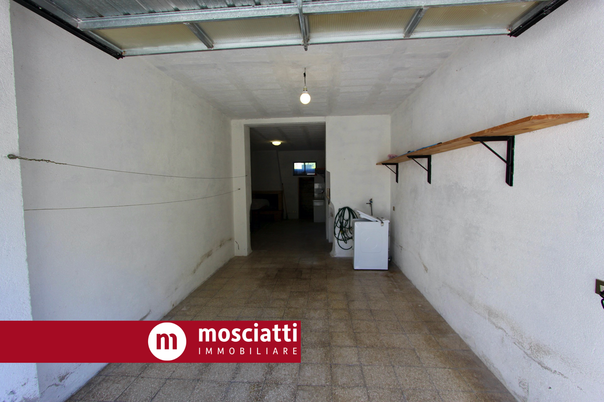 MATELICA, Quartiere Regina Pacis, Via Matteotti, vendiamo APPARTAMENTO con ampio garage cod - 1